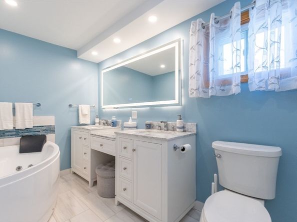 25 Charles St, Winthrop MA 02152