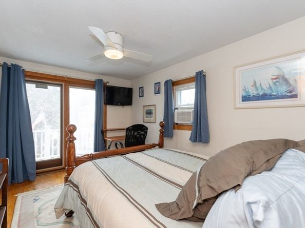 25 Charles St, Winthrop MA 02152