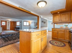 25 Charles St, Winthrop MA 02152