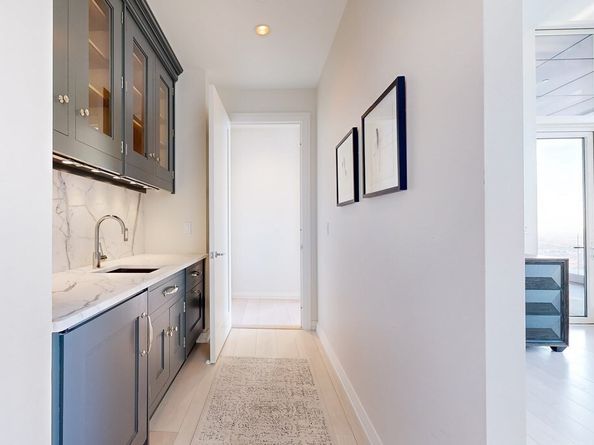 1 Franklin St PH4E, Boston MA 02110