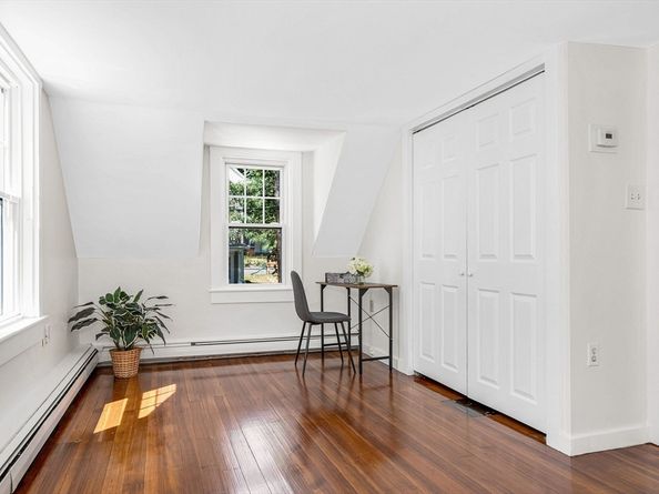 17 Swains Pond Ave, Melrose MA 02176