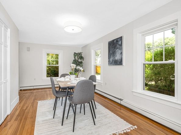 17 Swains Pond Ave, Melrose MA 02176