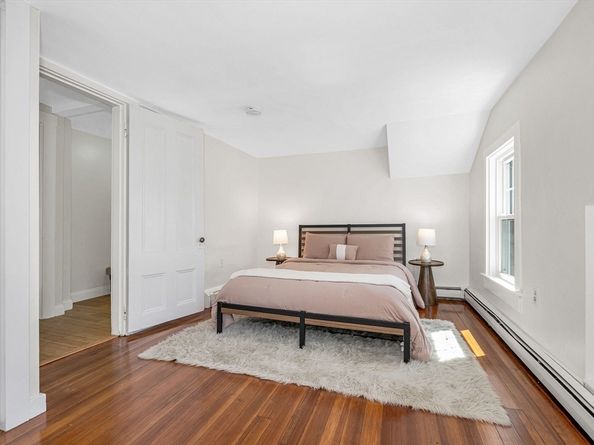 17 Swains Pond Ave, Melrose MA 02176