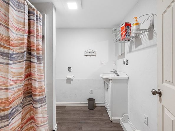 6 Marlboro Dr, Leicester MA 01524