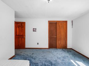 6 Marlboro Dr, Leicester MA 01524