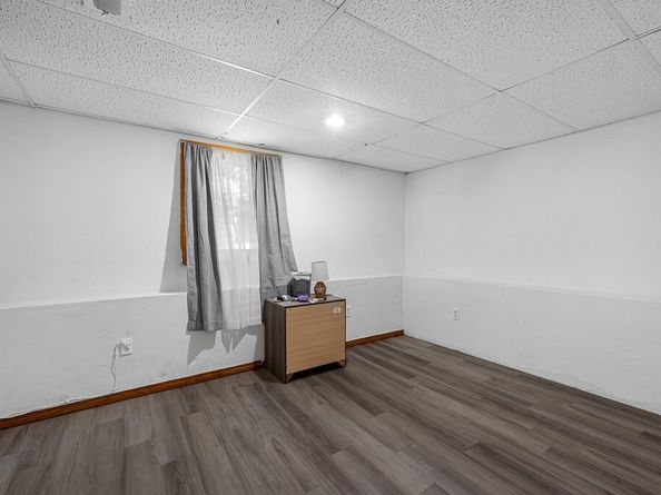 6 Marlboro Dr, Leicester MA 01524
