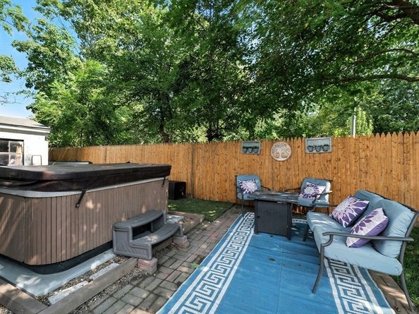 10 Mill St, Danvers MA 01923