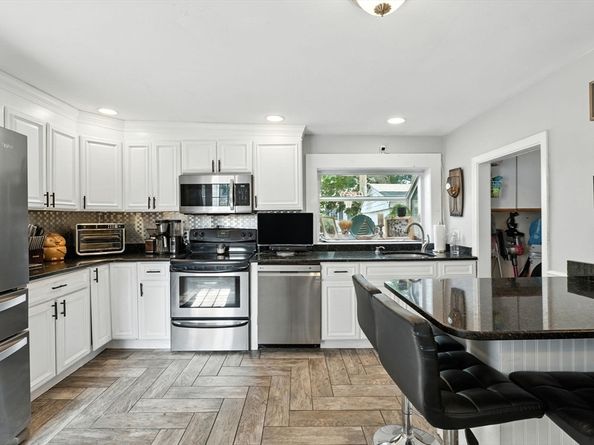 10 Mill St, Danvers MA 01923