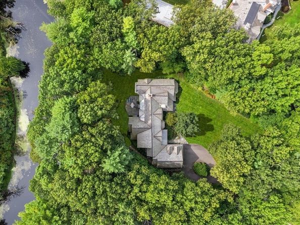 182 Winding River Road, Wellesley MA 02482