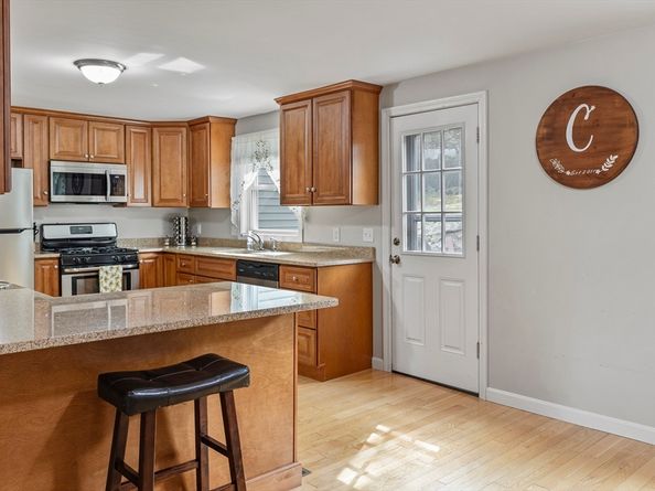 395 Providence Rd 4, Grafton MA 01560