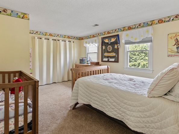 395 Providence Rd 4, Grafton MA 01560