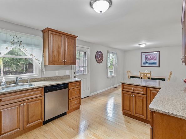 395 Providence Rd 4, Grafton MA 01560