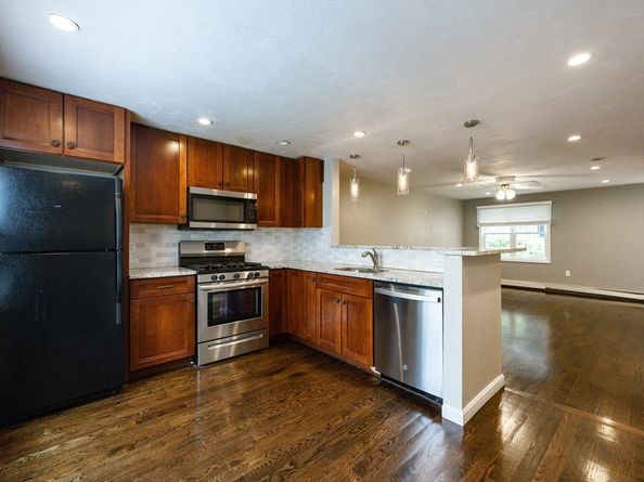 210 W 6th St 210, Boston MA 02127