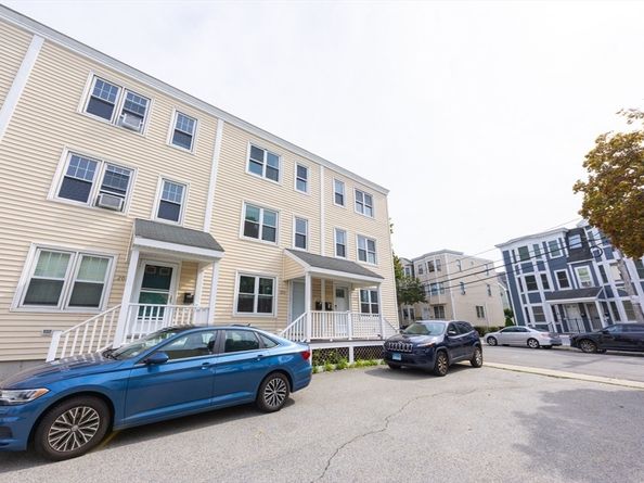 210 W 6th St 210, Boston MA 02127