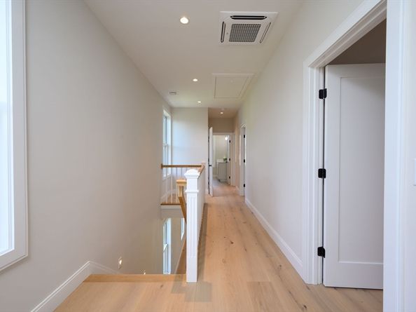 45 Chickatawbut St 2, Boston MA 02122