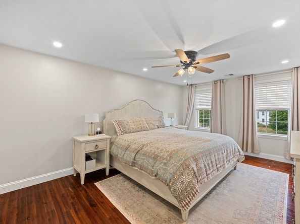 8 Virginia Ave, Sutton MA 01590