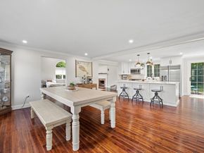 8 Virginia Ave, Sutton MA 01590