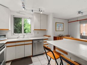 241 Perkins St F301, Boston MA 02130