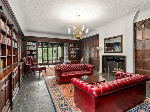 241 Perkins St F301, Boston MA 02130