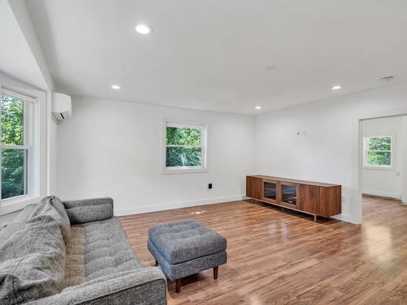 2 Clover Hill Road, Acton MA 01720