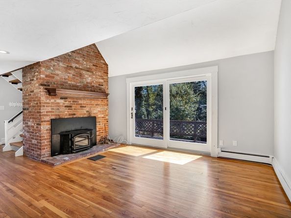 2 Clover Hill Road, Acton MA 01720