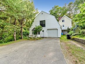 2 Clover Hill Road, Acton MA 01720