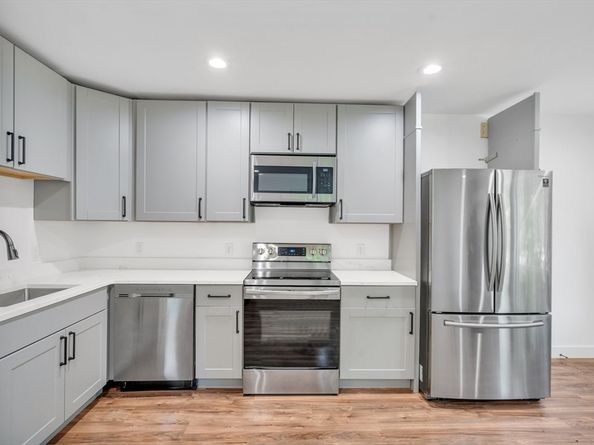 2 Clover Hill Road, Acton MA 01720