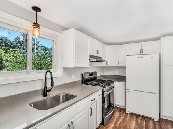 2 Clover Hill Road, Acton MA 01720