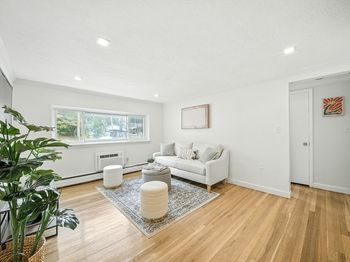 2 Lagrange Street