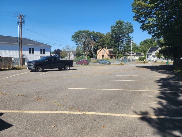 179 Pratt St, Fitchburg MA 01420