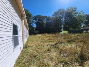 179 Pratt St, Fitchburg MA 01420