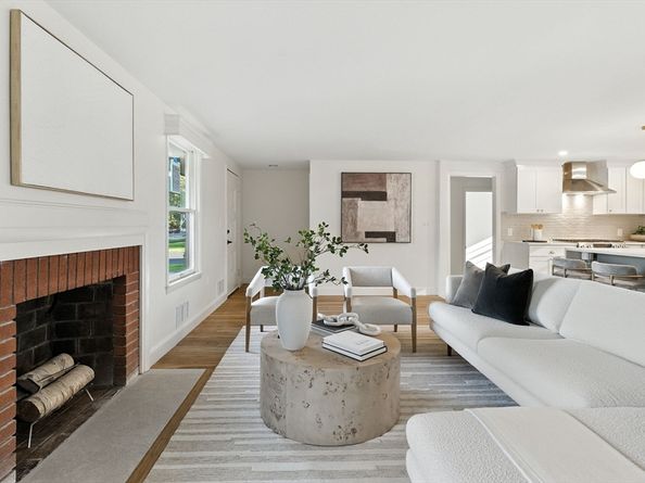 243 Hunting Rd, Needham MA 02494