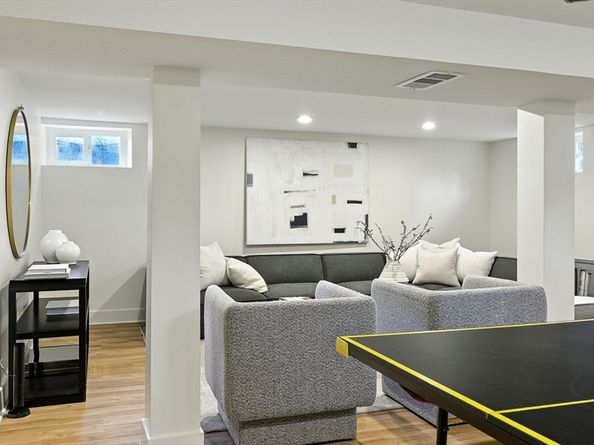 243 Hunting Rd, Needham MA 02494