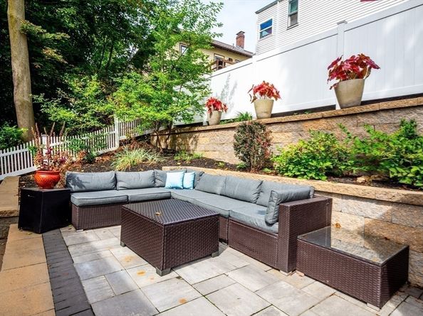 2 Deane Ave, Winthrop MA 02152