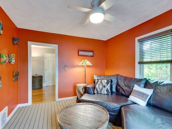 2 Deane Ave, Winthrop MA 02152