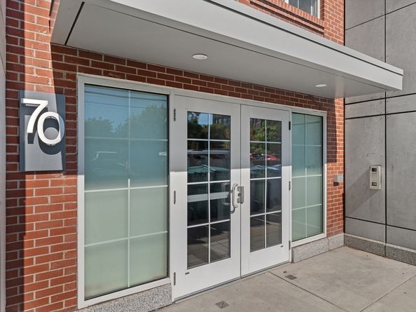 70 Bremen St 408, Boston MA 02128