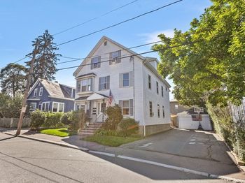 24 Wisteria St