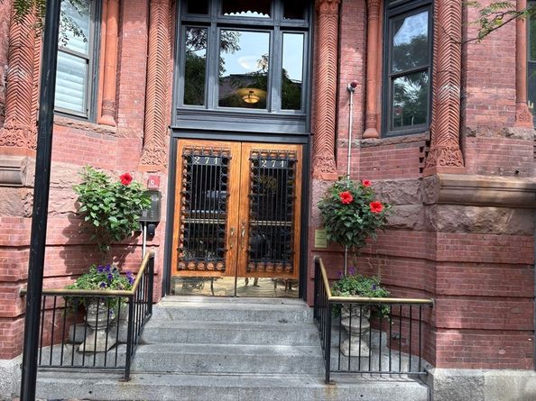 271 Dartmouth PH 6C, Boston MA 02116