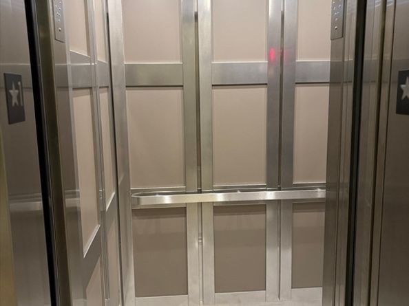 271 Dartmouth PH 6C, Boston MA 02116