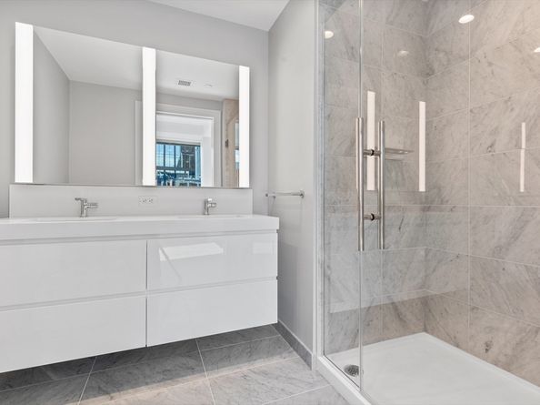 135 Seaport 1807, Boston MA 02210