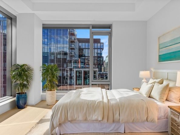135 Seaport 1807, Boston MA 02210