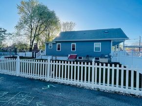 15 Bates Rd, Framingham MA 01702