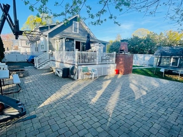 15 Bates Rd, Framingham MA 01702