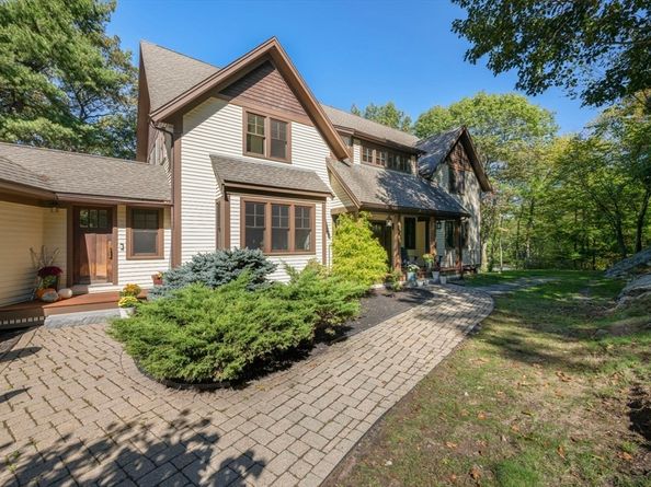 250 Meadowbrook Road, Dedham MA 02026