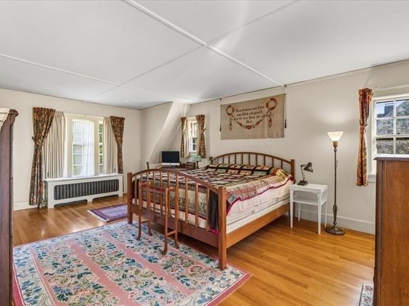 161 Moraine St, Brockton MA 02301