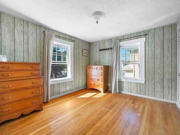 30 Whitney St, Milford MA 01757