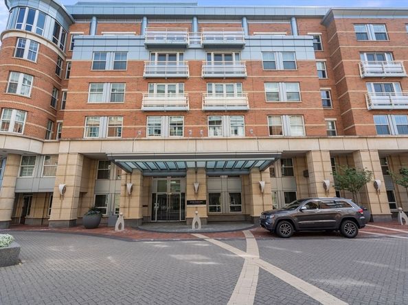 4 Battery Wharf 4602, Boston MA 02109