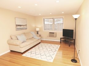 12 Colonial Village Dr 12, Arlington MA 02474