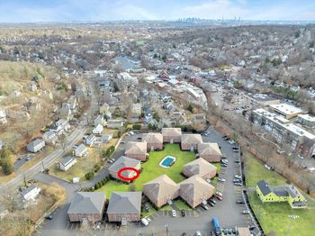 12 Colonial Village Dr