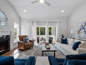 15 Conifer Circle 31, Shrewsbury MA 01545